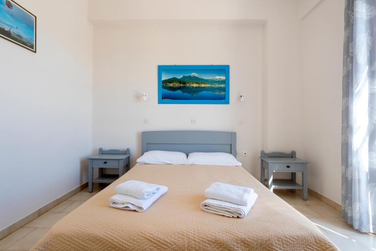 Vanas Apartments Spetses Town Ngoại thất bức ảnh