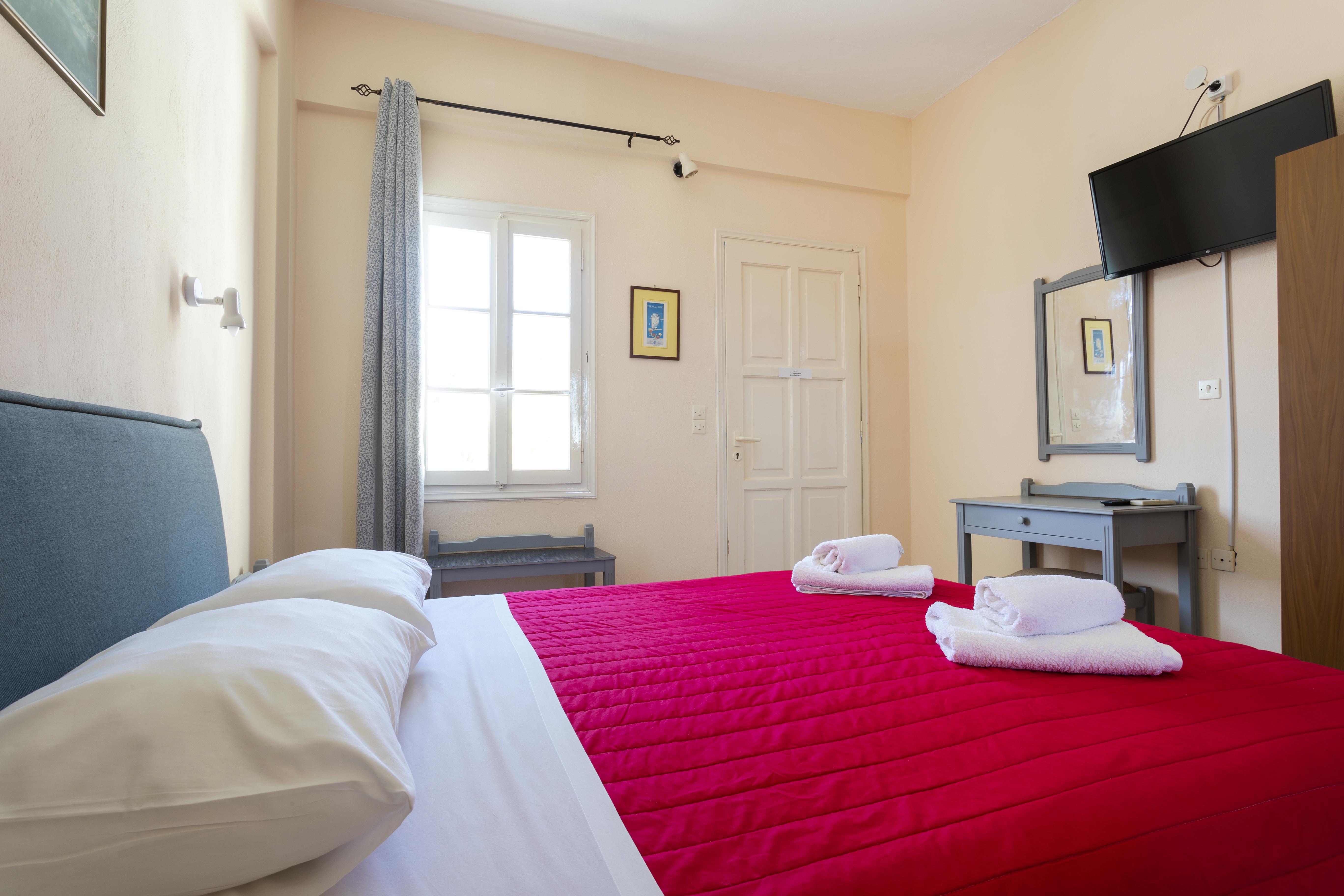 Vanas Apartments Spetses Town Ngoại thất bức ảnh