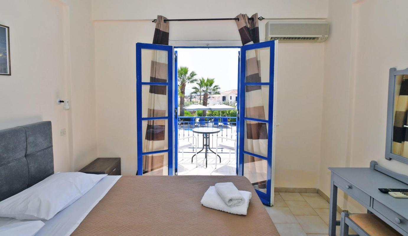 Vanas Apartments Spetses Town Ngoại thất bức ảnh