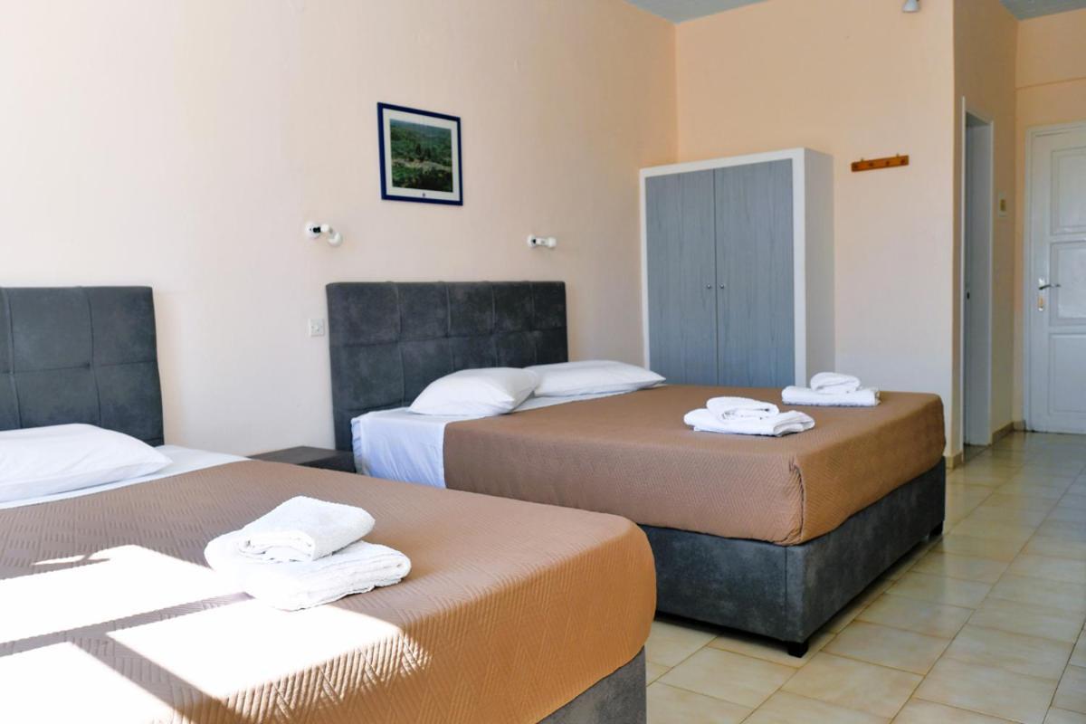 Vanas Apartments Spetses Town Ngoại thất bức ảnh