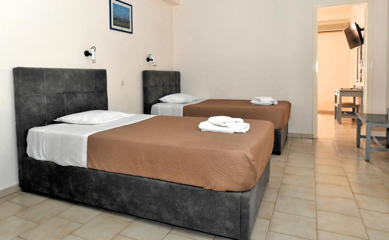 Vanas Apartments Spetses Town Ngoại thất bức ảnh